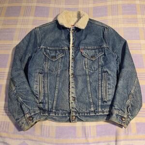 Vintage 80s Levis Sherpa Denim Trucker Jacket size 38R Made in USA 70608 0216